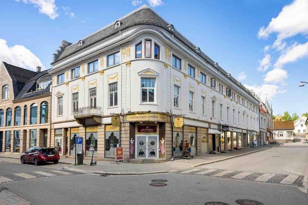 Moderne Leilighet Midt I Sentrum Av Fredrikstad Esterno foto